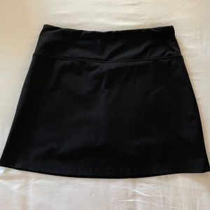 Lulu-B Black Skort, Size Medium